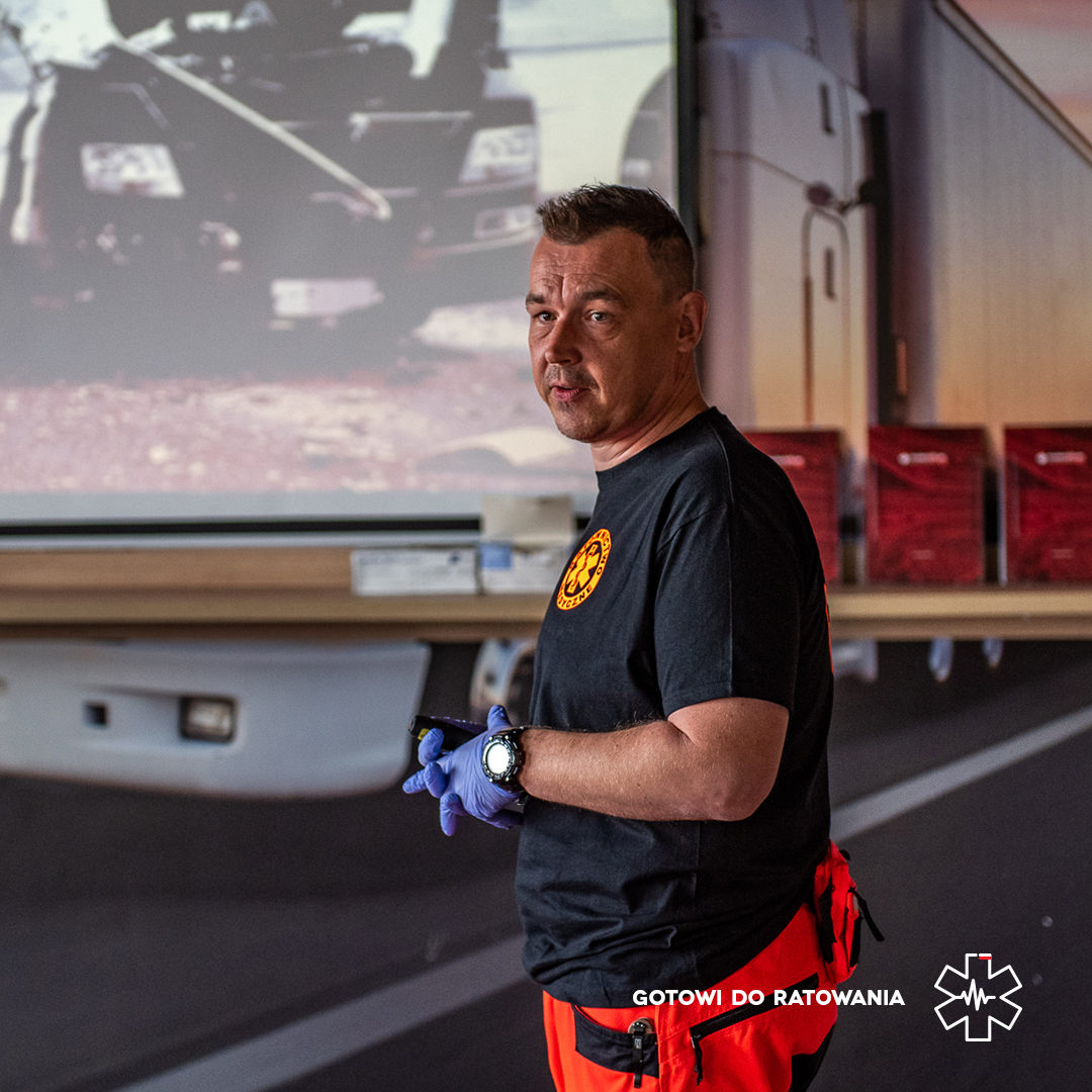 Szkolenie z pierwszej pomocy dla kierowców motocyklistów Wrocław kurs pierwszej pomocy kierowca Wrocław. Pierwsza pomoc Wrocław kierowcy.